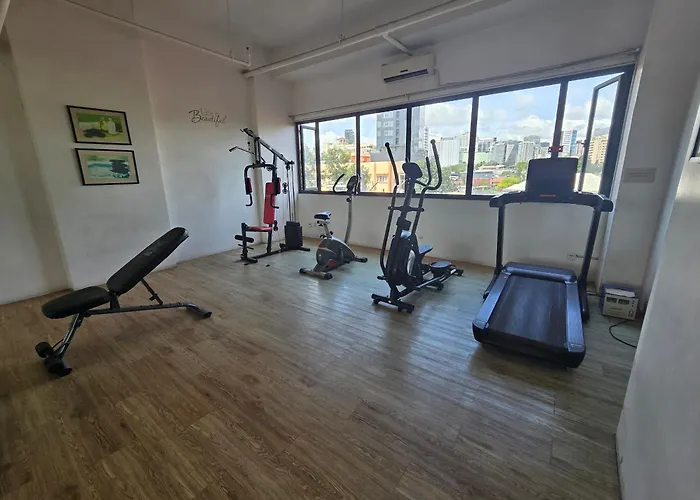 Apartment Ohana 2 Lot 8 Near Ayala With Fast Wifi And Netflix Cebu