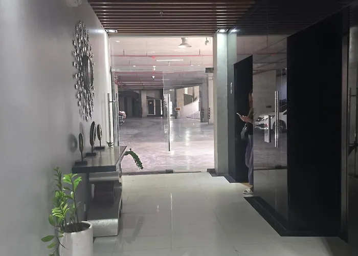 Ohana 2 Lot 8 Near Ayala With Fast Wifi And Netflix *