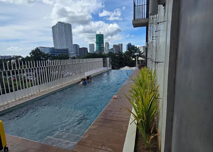 Ohana 2 Lot 8 Near Ayala With Fast Wifi And Netflix *